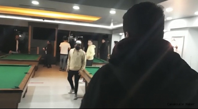 Baskın yiyen gençlerden &quot;şalterli&quot; kaçış