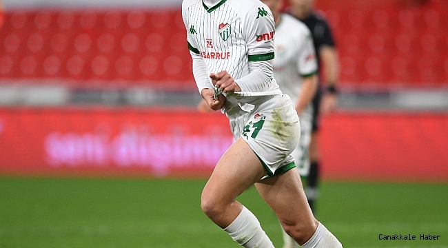 Batuhan Kör, Göztepe galibiyetini Bursaspor taraftarına armağan etti