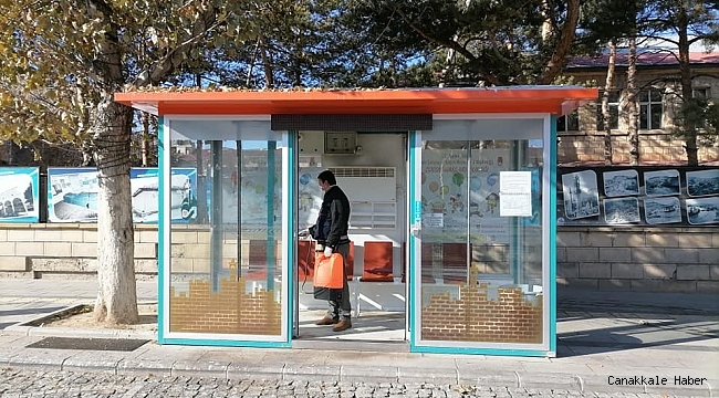 Bayburt'ta belediye ekiplerince toplu kullanım alanlarında dezenfekte çalışması yapıldı