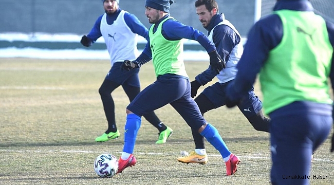 BB Erzurumspor Mesut Bakkal yönetiminde ilk antrenmanına çıktı