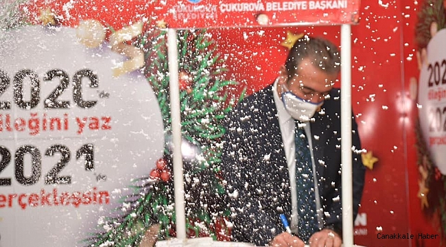 Belediyeden isteklerini dilek ağacına yazıyorlar