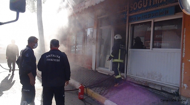 Beyaz eşya tamiri dükkanında yangın
