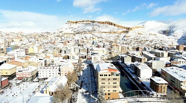 Beyaz gelinliğini giyen Bayburt, havadan görüntülendi
