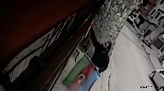 Beykoz&#039;da Azerbaycan ve Türk bayraklarına çirkin saldırı kamerada