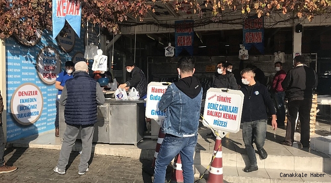 Beylikdüzü&#039;nde kısıtlama öncesi vatandaşlar balık tezgahına akın etti