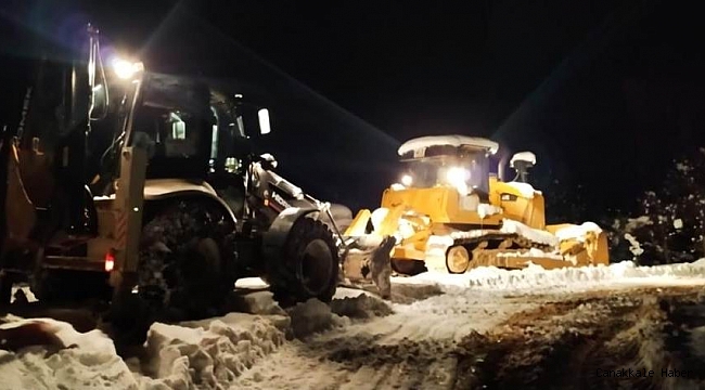 Beytüşşebap&#039;ta kar hayatı felç etti
