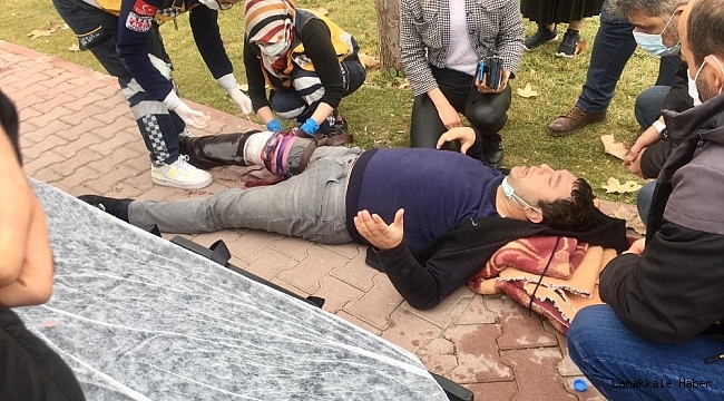 Bıçaklanan taksi şoförüne ilk müdahaleyi yolcusu yaptı