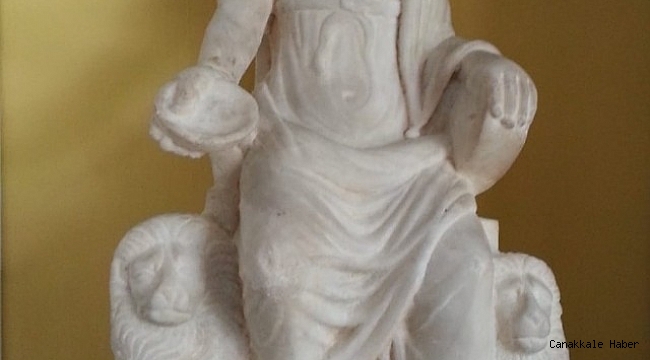 Bin 700 yıllık Kybele heykeli Türkiye&#039;de
