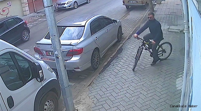 Bisiklet çalmayı meslek edinen hırsız kameralara yakalandı