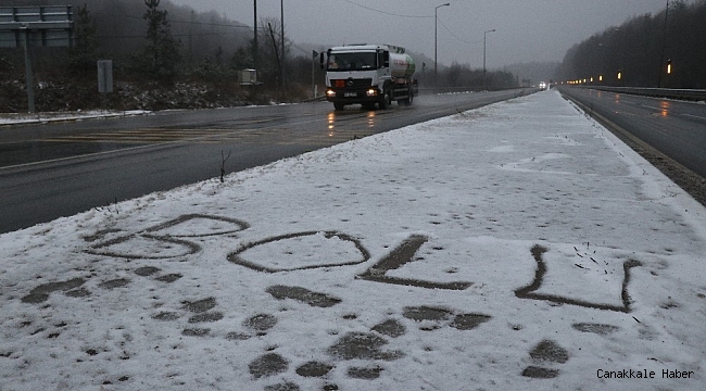 Bolu Dağı&#039;nda kar yağışı ve sis etkili oluyor