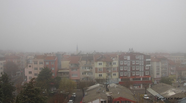 Burdur, sokağa çıkma kısıtlamasının ardından güne sisle uyandı