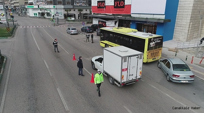 Bursa&#039;da sokak kısıtlamasında cadde ve meydanlar boş kaldı