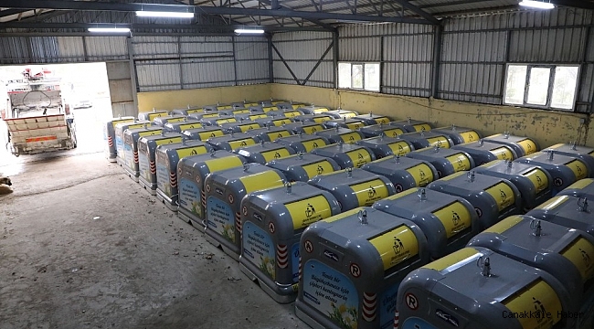 Büyükçekmece&#039;de çöp konteynerleri yenileniyor