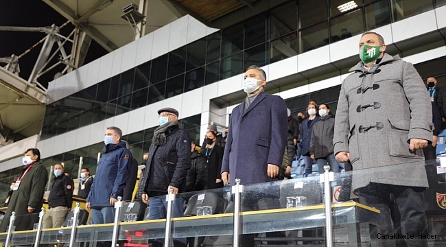 Büyükşehir Belediye Başkanı Aktaş&#039;tan Bursasporlu futbolculara övgü