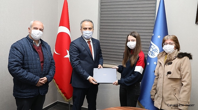 Büyükşehir bilgiyi ödüllendirdi