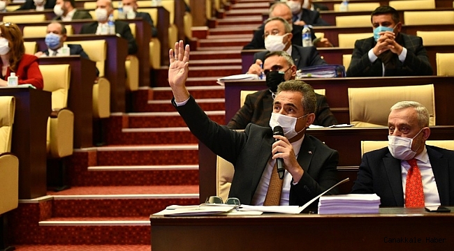 Büyükşehir toplantısında gerginlik