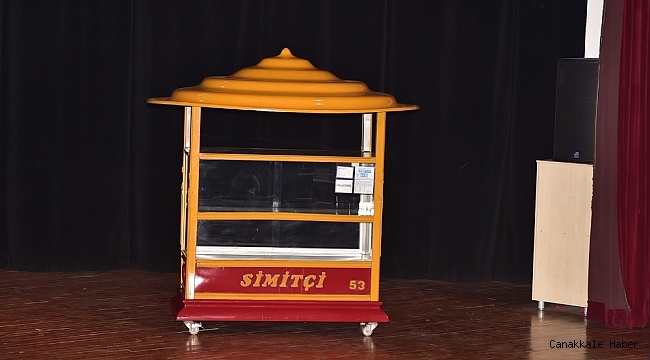 Büyükşehir'den engelli vatandaşlara ekmek teknesi: Simit camekanı