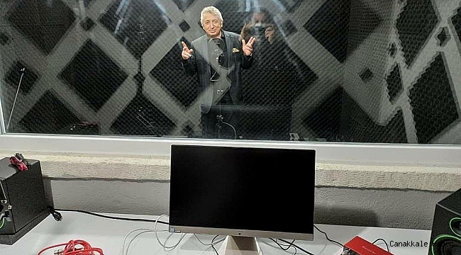 Çeşme&#039;deki okulda kayıt stüdyosu ve müzik atölyesi açıldı