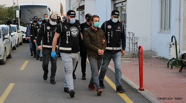 Ceyhan&#039;daki rüşvet operasyonu zanlıları adliyeye sevk edildi