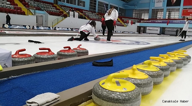 Curling 2. Lig müsabakaları Erzurum&#039;da devam ediyor