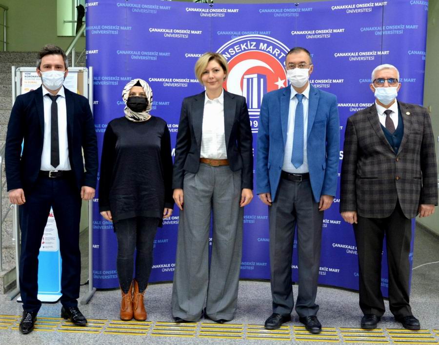 Dereceye giren mezun öğrencilerimize belge takdim töreni