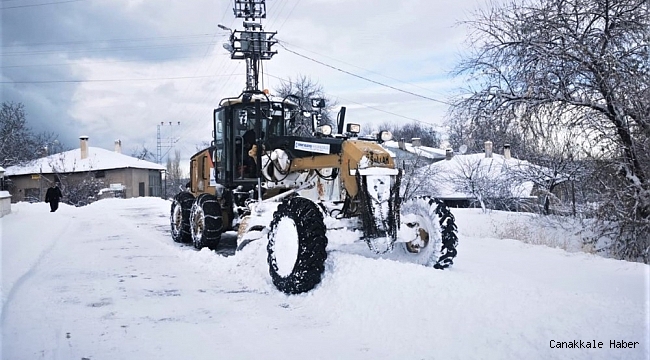 Edremit&#039;te karla mücadele çalışması