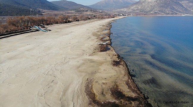 Eğirdir Gölü&#039;nün su kodu son 60 yılda Aralık ayının ilk kez dip seviyesini gördü