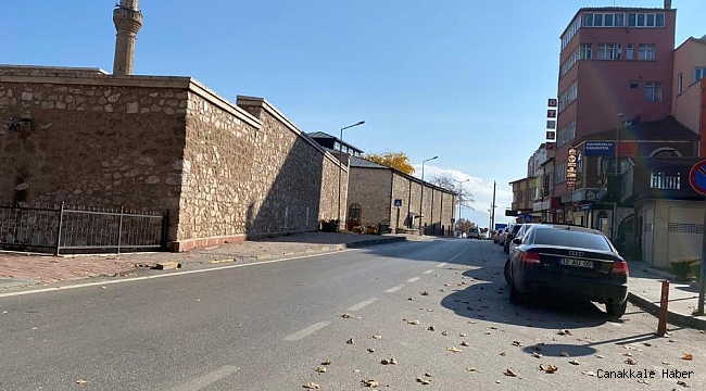 Eğirdir&#039;de sokağa çıkma kısıtlamasını ihlal eden 2 kişiye ve tedbirlere uyulmayan bir iş yerine ceza uygulandı