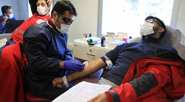 Elazığ'da sokağa çıkma kısıtlamasında 80 gönüllü kan verdi
