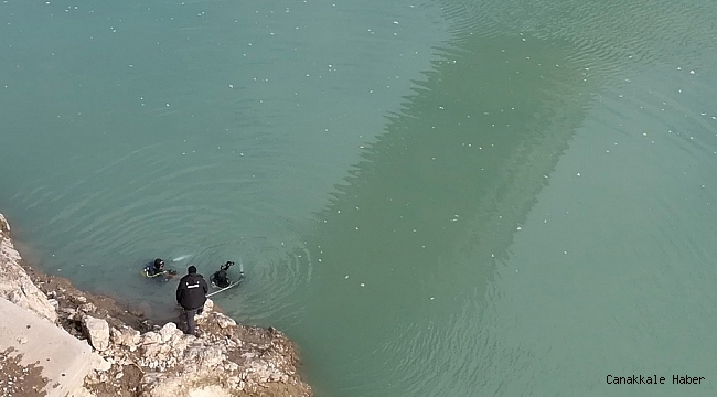 Elazığ'dan gelen dalgıç ekibi Fırat Nehri'nde arama yaptı