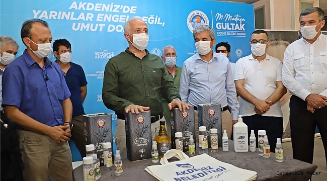 Engellilerin ürettiği kolonyalar büyük ilgi görüyor