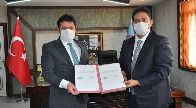 Erzurum Ticaret Borsası&#039;ndan ihtiyaçlı çocuklara tablet desteği