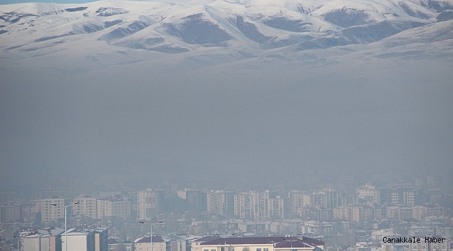 Erzurum'da hava kirliliği siyah bulutlar oluşturdu