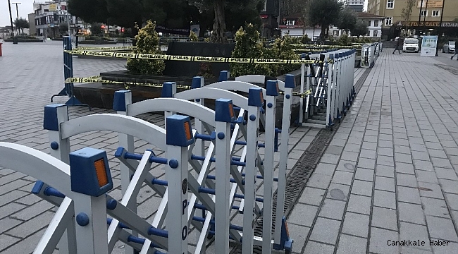 Esenyurt Meydanı&#039;ndaki banklara yeniden oturma kısıtlaması