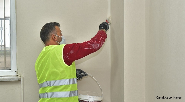 Esenyurt'ta muhtarlık binaları ve sağlık ocaklarının tadilatları yapılıyor