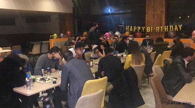 Esenyurt&#039;ta polisten kaçak doğum günü partisine şok baskın