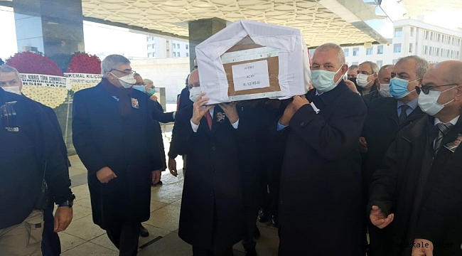 Eski ODTÜ Rektörü Ahmet Acar, son yolculuğuna uğurlandı