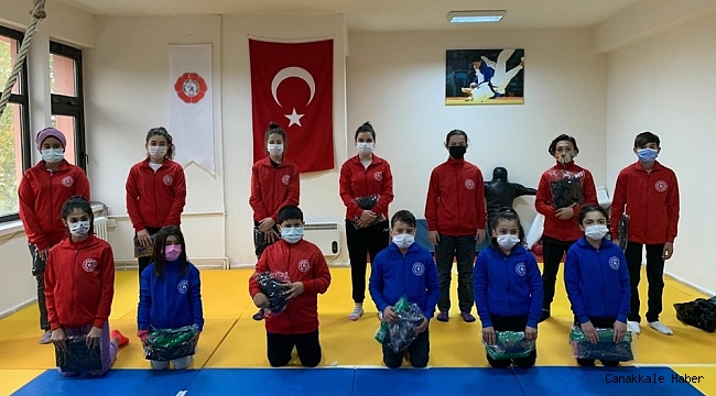 Fatsalı gençlere spor malzemesi desteği