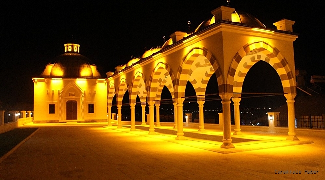 Finike Eroğlu Nuri Cami, amber rengi ile aydınlatıldı