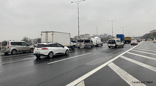 FSM Köprüsü&#039;ndeki zincirleme kaza, TEM Otoyolunda trafiği felç etti