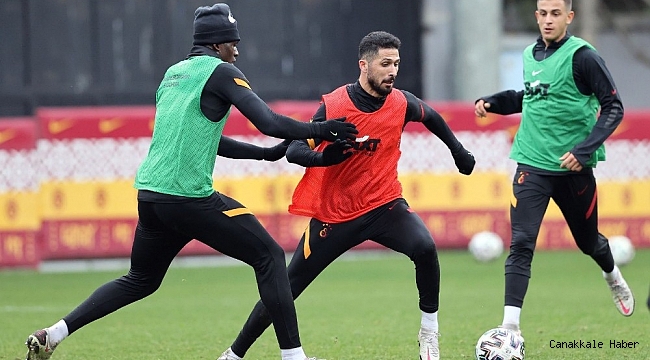 Galatasaray&#039;da Falcao takımla birlikte çalıştı