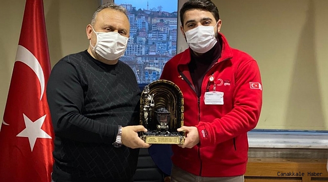 Genç gönüllüler sahada