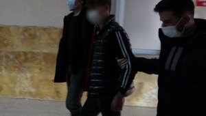 Gençler arasındaki küfür kavgası hastanede bitti: 1 yaralı