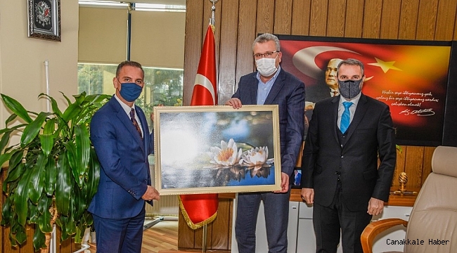 Gençlik merkezi kütüphanesi tam teşekküllü hizmet verecek