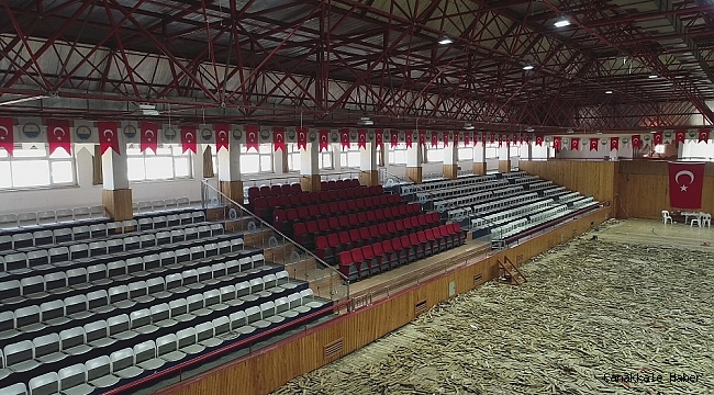 Gölbaşı Belediyesi, Cumhuriyet Kapalı Spor Salonu&#039;nun tadilat işlemlerine başladı