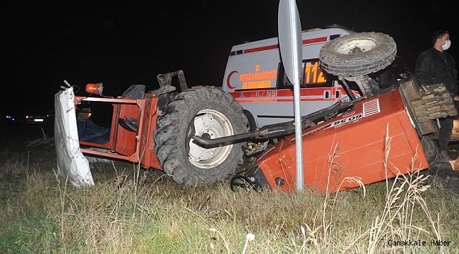 Hafif ticari araç traktöre çarptı: 2 yaralı