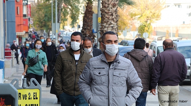 Hafta sonu uygulanacak olan sokağa çıkma kısıtlamasına saatler kala vatandaşlar kent merkezine akın etti
