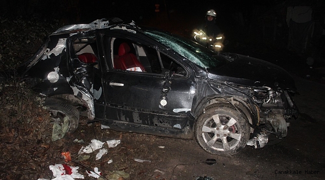 Hakimiyetini kaybeden araç elektrik direğine çarptı: 1 ölü