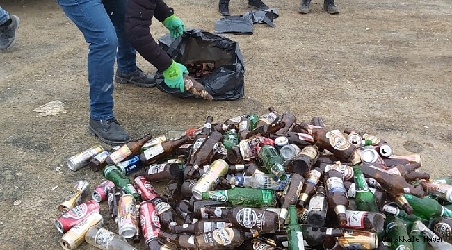 Hakkari&#039;de mezarlığa bira şişelerinin atılmasına tepki