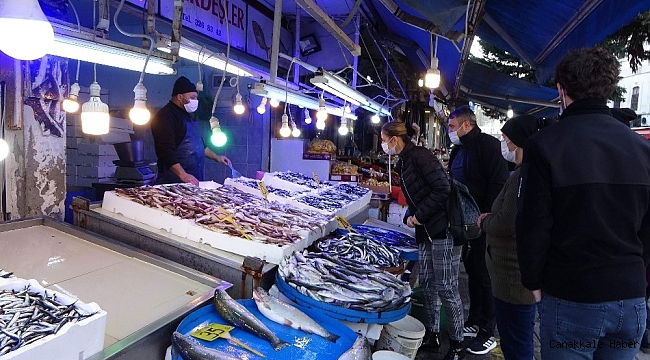 Hamsi ince çıkmasına rağmen vatandaşın vazgeçilmez tercihi